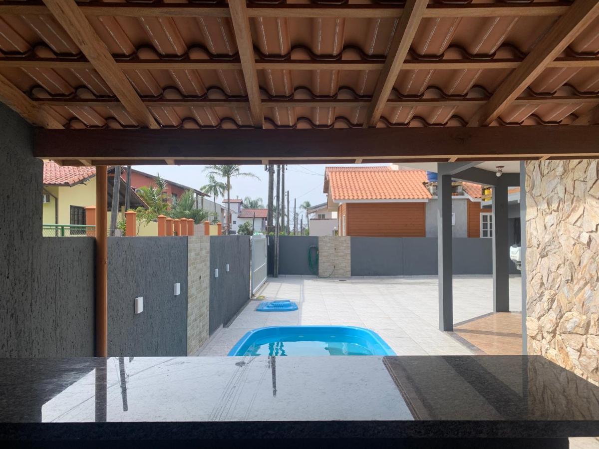 فيلا Casa De Temporada No Sul Da Ilha Com Piscina Florianópolis المظهر الخارجي الصورة