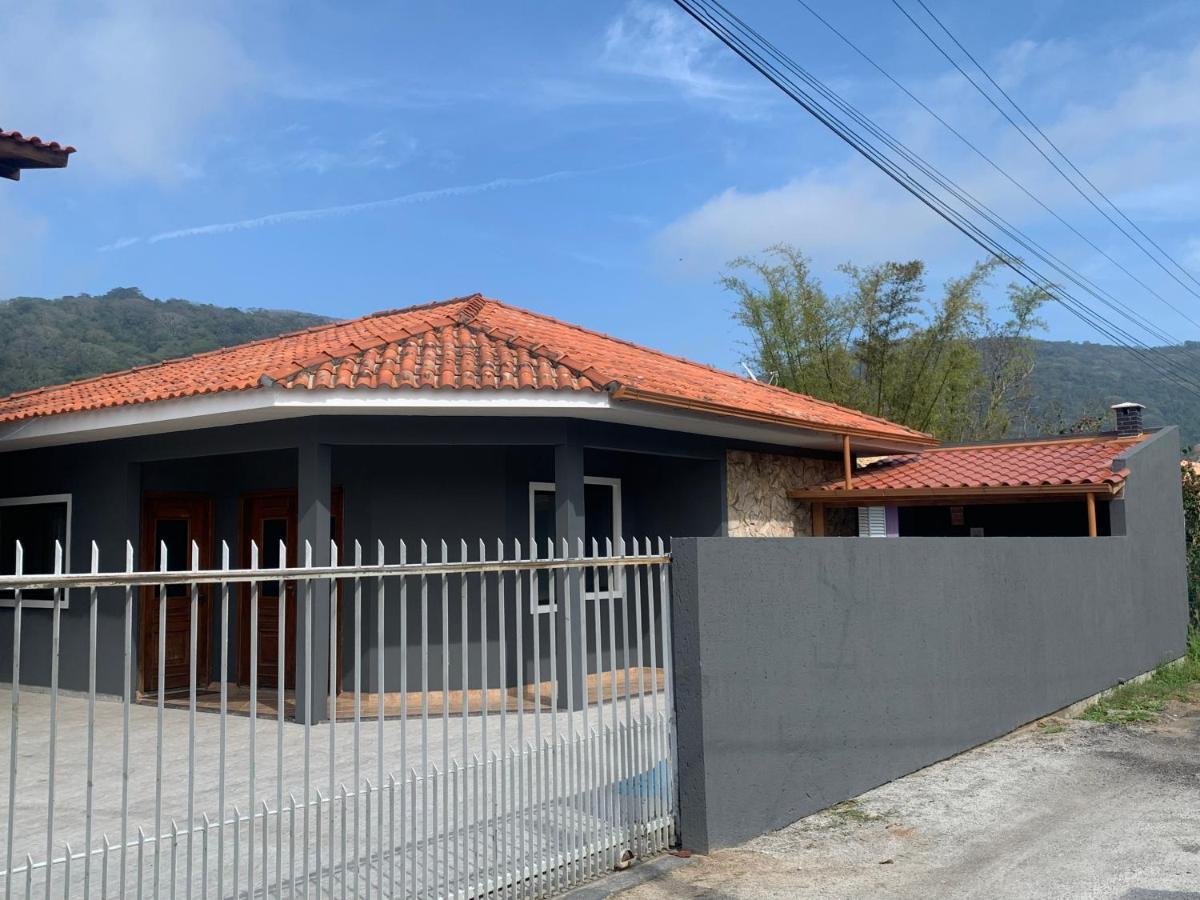 فيلا Casa De Temporada No Sul Da Ilha Com Piscina Florianópolis المظهر الخارجي الصورة